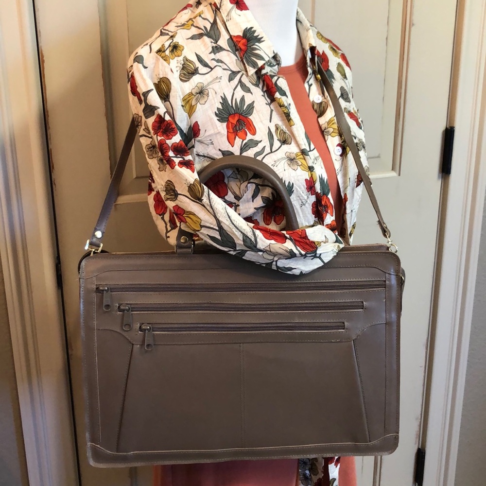 Vegan Leather Laptop Bag w/ Crossbody Strap